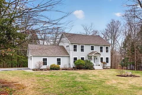 110 Gordon Farms Rd, Gorham, ME 04038