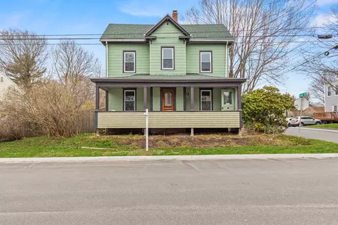 107 Lamb St, Westbrook, ME 04092