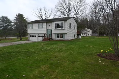 8 Lucas Ln, Bowdoinham, ME 04008