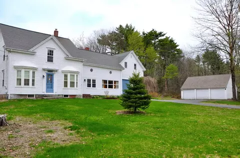 117 Blackstrap Rd, Falmouth, ME 04105