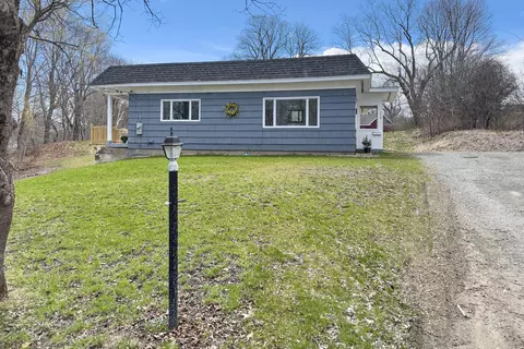 120 Rankin St, Rockland, ME 04841