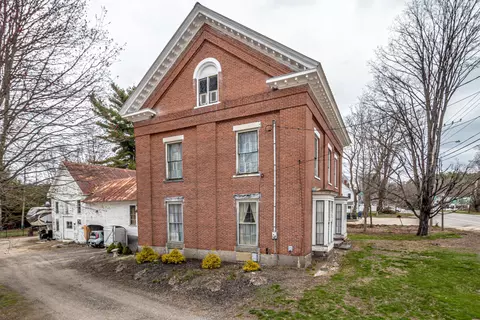 212 Main St, Lovell, ME 04051