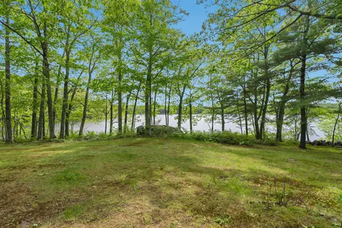 Exterior - 556 Main St, Wayne, ME 04284 photo 5 of 25