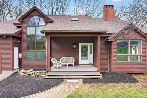 Exterior - 556 Main St, Wayne, ME 04284 photo 6 of 25