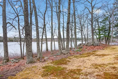 Exterior - 556 Main St, Wayne, ME 04284 photo 9 of 25