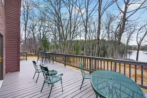Exterior - 556 Main St, Wayne, ME 04284 photo 5 of 25