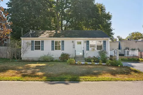 32 Robinson St, South Portland, ME 04106
