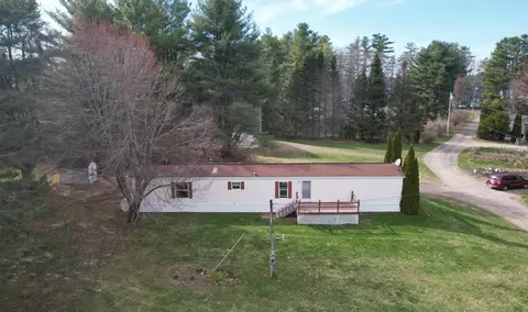 52 Hodsdon Ln, Jefferson, ME 04348