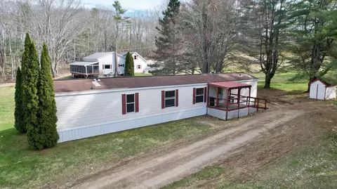 52 Hodsdon Ln, Jefferson, ME 04348