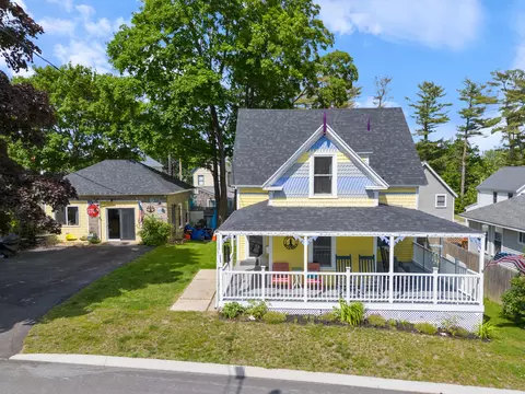 32 W Old Orchard Ave # A, Old Orchard Beach, ME 04064