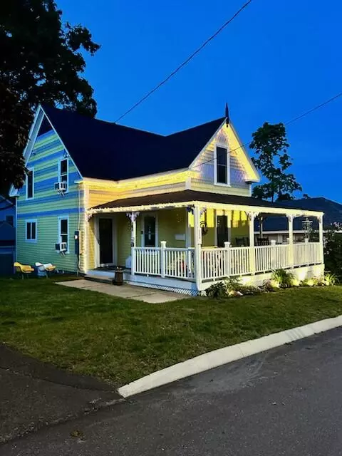 32 W Old Orchard Ave # A, Old Orchard Beach, ME 04064