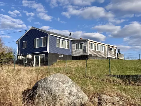 11 Roberts Ln, Machias, ME 04654