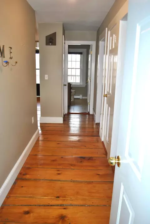 Entry Way - 20 Oak Grove Ave #4, Bath, ME 04530 photo 1 of 2