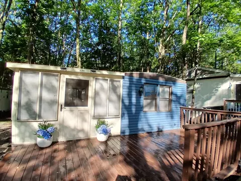 7 Oregon Ave #499, Old Orchard Beach, ME 04064