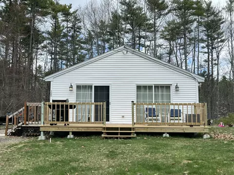 125 Fairview Dr, Waterboro, ME 04061