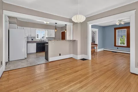 Living - 346 Penobscot Ave, Millinocket, ME 04462 photo 5 of 10