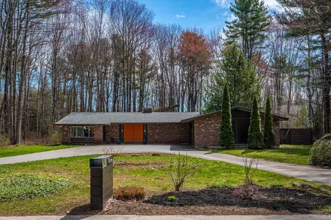 15 Bayberry Ln, Scarborough, ME 04074