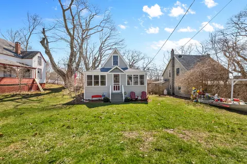 11 Oakland Ave, Portland, ME 04108