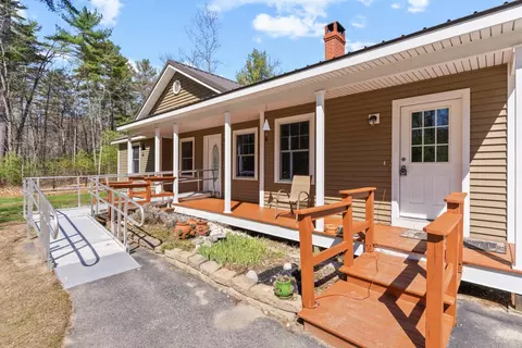 370 Cole Hill Rd, Standish, ME 04084
