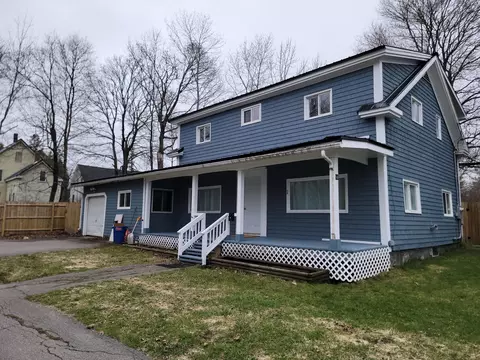 84 South St, Calais, ME 04619