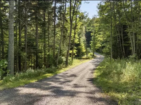 7 Wrong Way Dr, Phippsburg, ME 04562