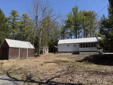 5 Village Cir, Shapleigh, ME 04076
