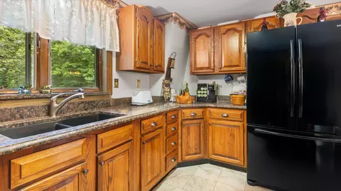 Kitchen - 139 Five Rd, Carmel, ME 04419 photo 3 of 6