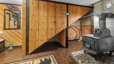 Entry Way - 139 Five Rd, Carmel, ME 04419 photo 2 of 2