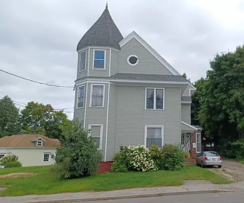 146 Sabattus St, Lewiston, ME 04240
