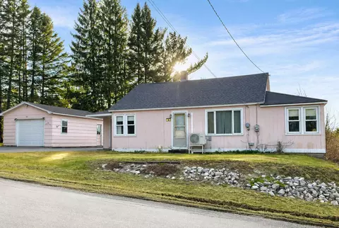 60 Dorsey Rd, Fort Fairfield, ME 04742
