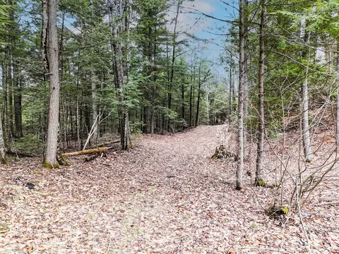 55 Salmon Rd, Madison, ME 04950