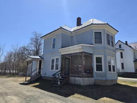 10 Cherry St, Dover Foxcroft, ME 04426