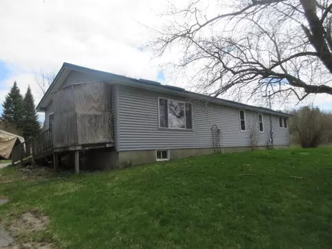 92 Bassett Rd, Winslow, ME 04901