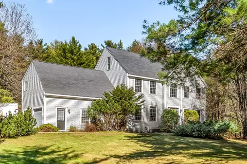 11 Goldenwood Dr, Scarborough, ME 04074