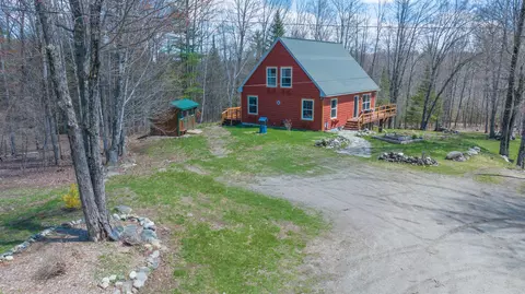 63 Mayhew Rd, Starks, ME 04911