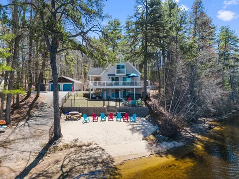 325 Concord Ln, Wakefield, NH 03830