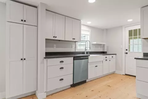 Kitchen - 107 Berwick Rd, Berwick, ME 03901 photo 3 of 4