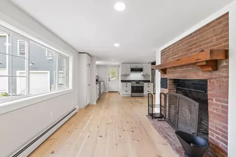 Entry Way - 107 Berwick Rd, Berwick, ME 03901 photo 4 of 11
