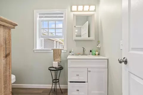 Bath - 107 Berwick Rd, Berwick, ME 03901 photo 6 of 6