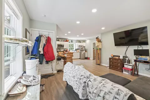 Entry Way - 107 Berwick Rd, Berwick, ME 03901 photo 10 of 11