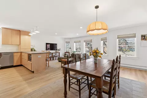 205 Vaughan St #11, Portland, ME 04102