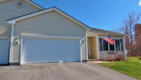 40 Kathryn Ln #40, Bangor, ME 04401