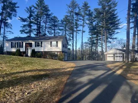157 Main Rd, Abbot, ME 04406