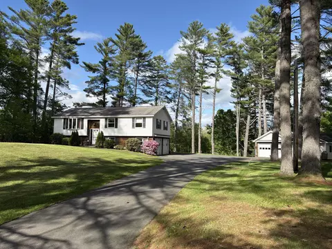 157 Main Rd, Abbot, ME 04406