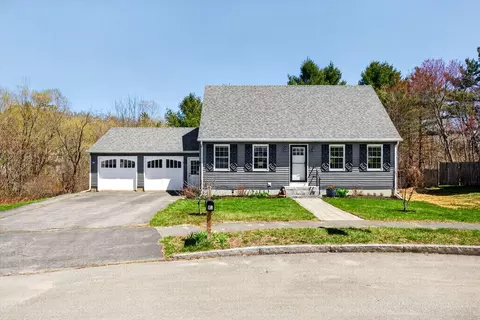 65 Felicia Ln, Portland, ME 04103