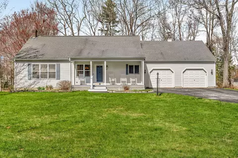 20 Court St, Winslow, ME 04901