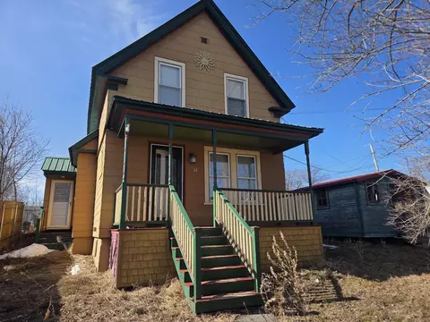 12 Elm St, East Millinocket, ME 04430