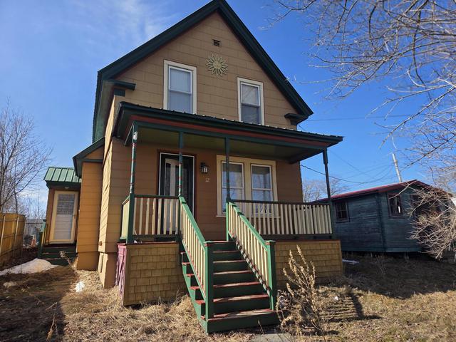 12 Elm St, East Millinocket, ME 04430