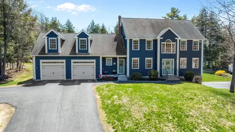 11 Crossridge Dr, Windham, ME 04062