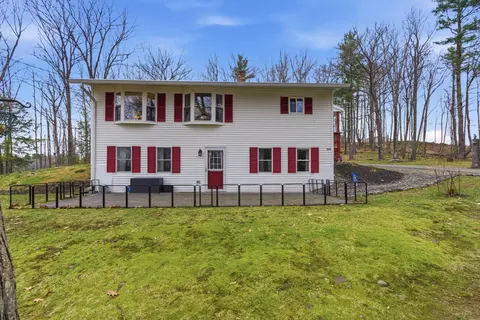 124 Sedgley Rd, Greene, ME 04236